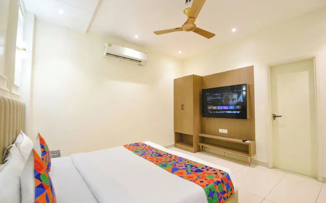 FabHotel Dev Palace I