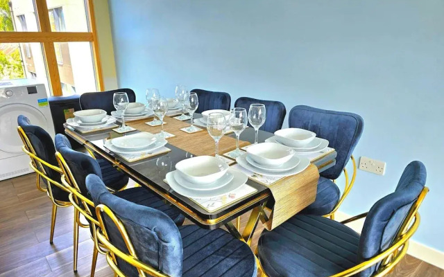 Retreat Private Rooftop 3 Bedroom Apartment