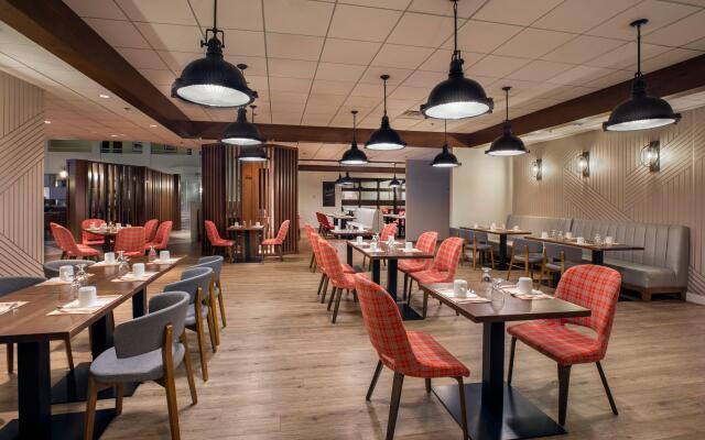 Holiday Inn Montreal Longueuil by IHG