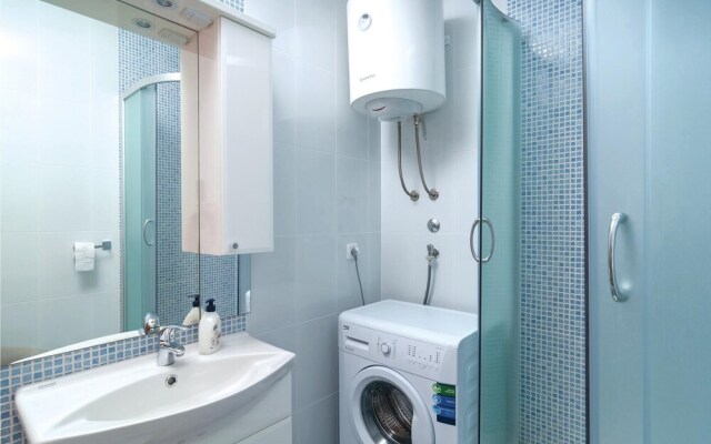 Awesome Apartment in Sutivan With 2 Bedrooms and Wifi