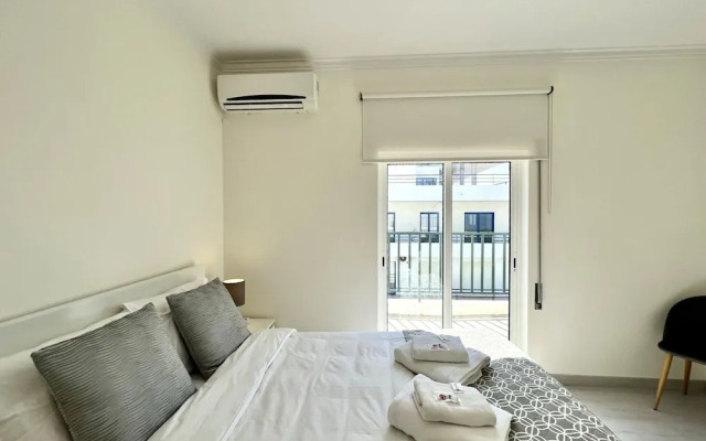 Quarteira Ocean Breeze 1 With Pool