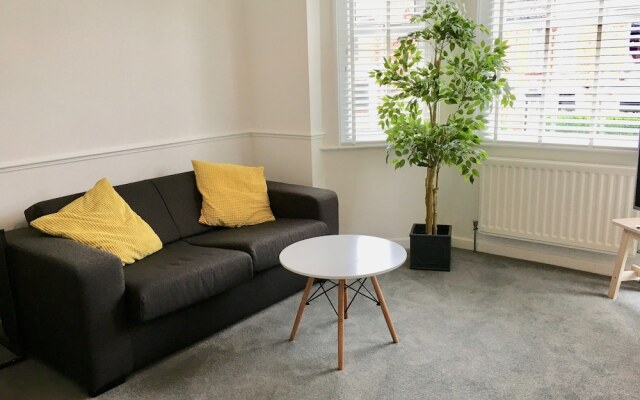 Netley Village Apartment