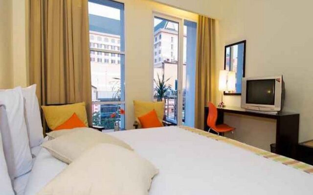 iShine Hotel