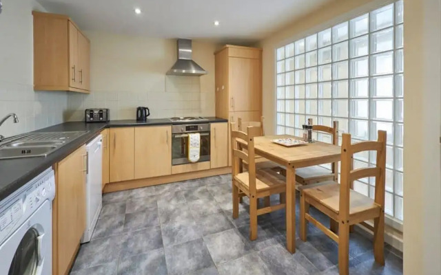 Host Stay Scotsgate House