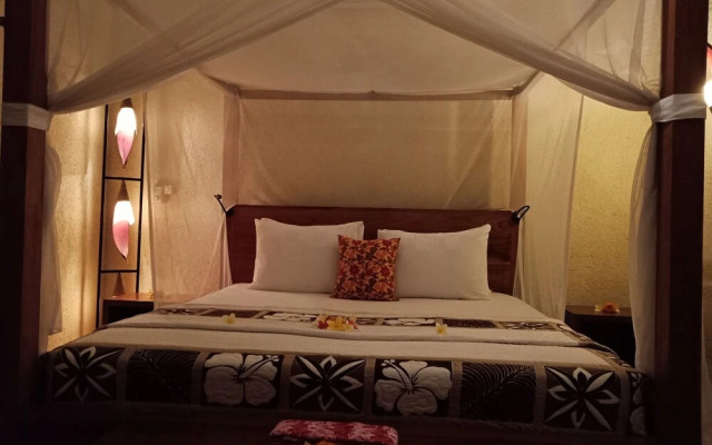 Teluk Indah Beach & Pool Villa