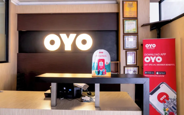 Super OYO 617 Sukaraja Residence Syariah