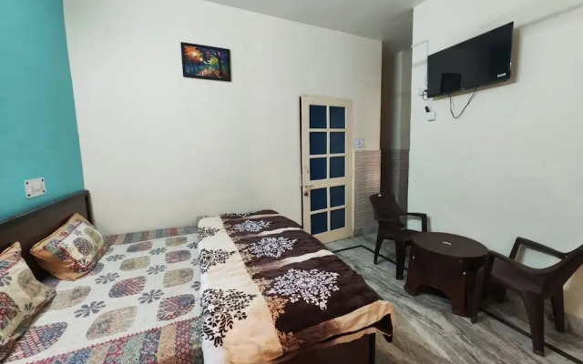 Goroomgo Anandam Home Stay Rishikesh