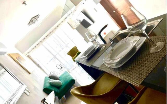 Suite Deluxe 1 bed, city OceanView, pool,Saune,Gym