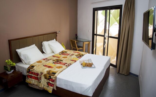 Wakola Hotel Fass Dakar