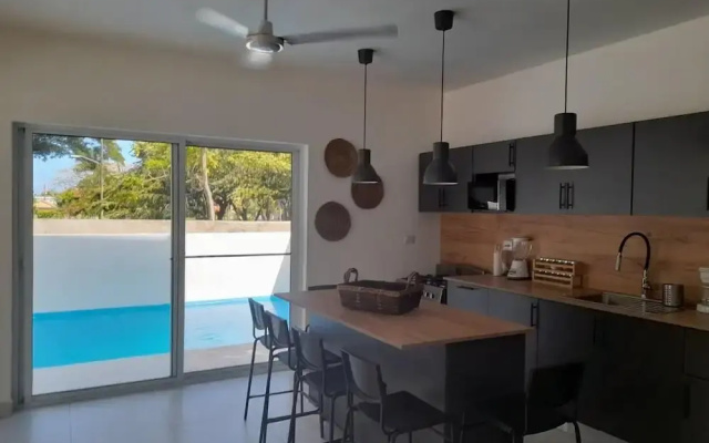 Villa Sleeps 8 With Private Pool