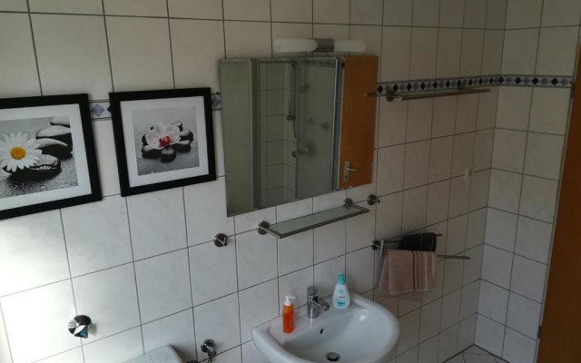Apartment 28 o M