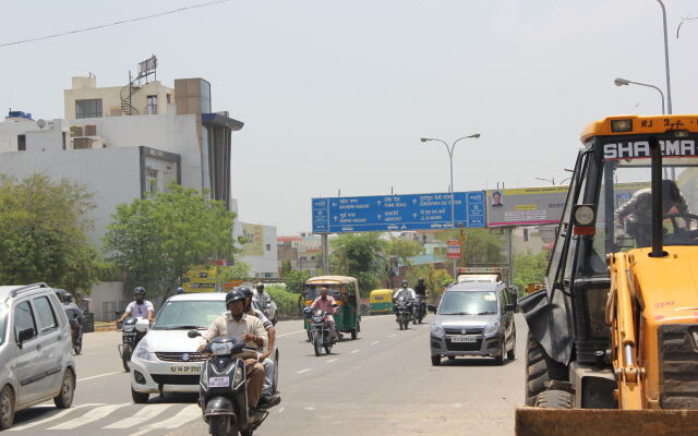 Hotel Savi Regency