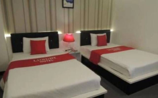 Luxury Hotel