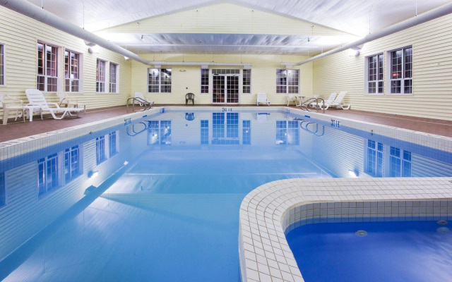 Holiday Inn Express St. Ignace-Lake Front by IHG