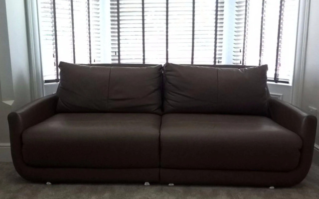 Paramount Apartments