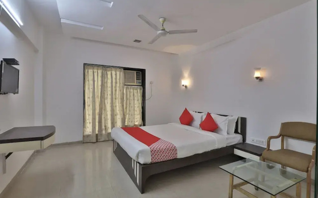 OYO 42415 Utkarsh Hotel