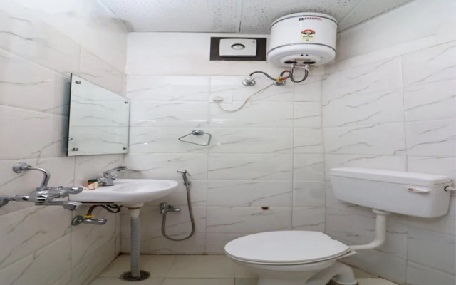 O'live Inn  By OYO Rooms