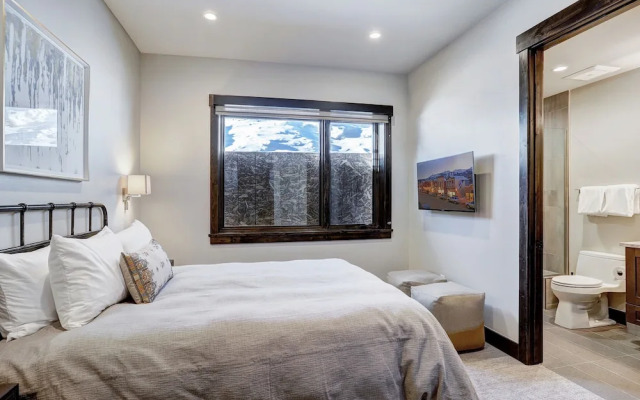 Wintours Leap 4 Bedroom Townhouse by RedAwning