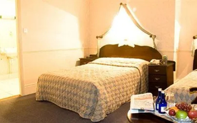 The Club House Hotel