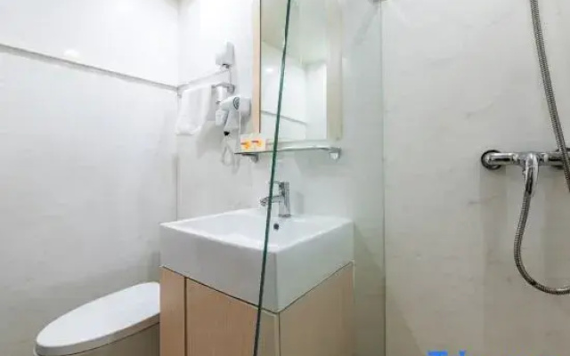 RuJia YiJuHotel(Beijing New National Exhibition Center & Capital Airport Branchl)