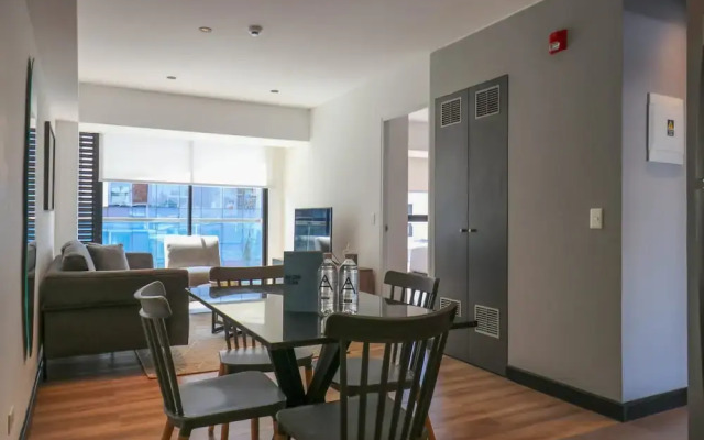 w Resplendent 2BR w Great Balcony in San Isidro