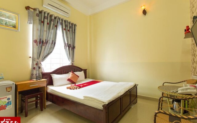 Red Hotel