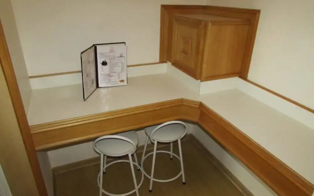 Pleasant Place Hotel