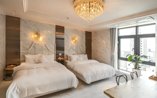 February Hotel The Signature Dongseongro