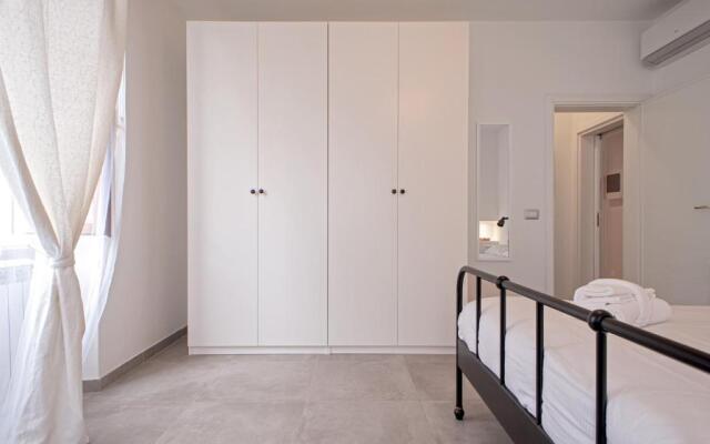 Art Living Apartment