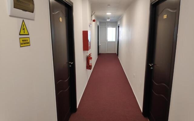 Hostel Caliman