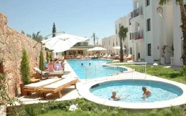 Anka Resort & Beach Club