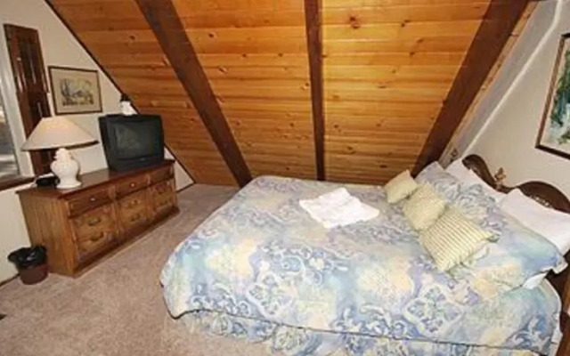 RedAwning June Way Holiday home 2