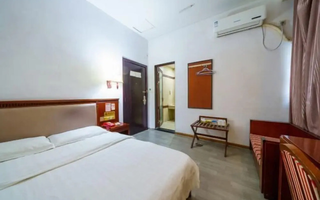 Nanning Hongtu Business Hotel (Railway Station)