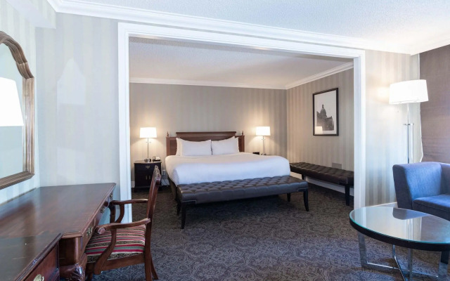 Sandman Signature Edmonton Downtown Hotel