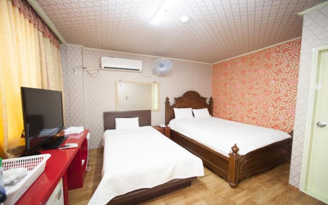 Jeju BRD Hotel - Hostel