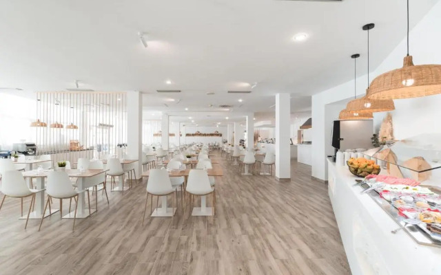 Aparthotel Beach Club