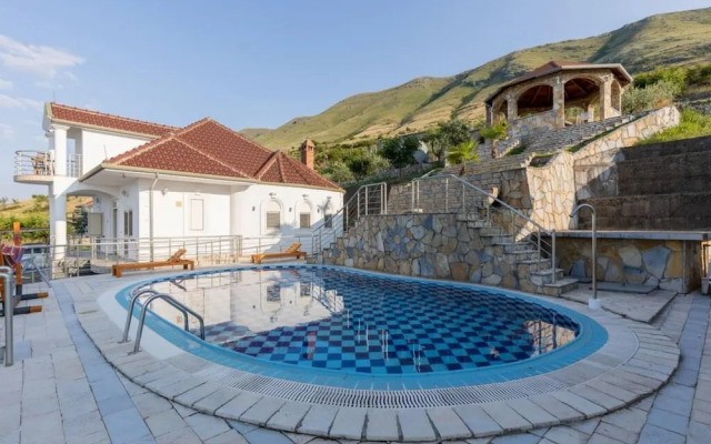 The Lake House 1 in Shkod r