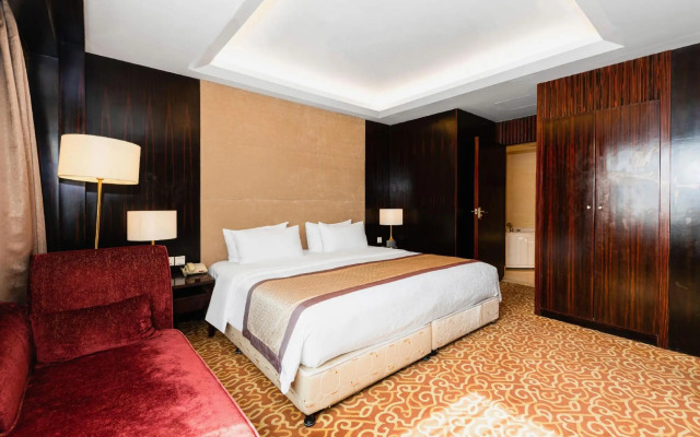 Junyi Dynasty Hotel