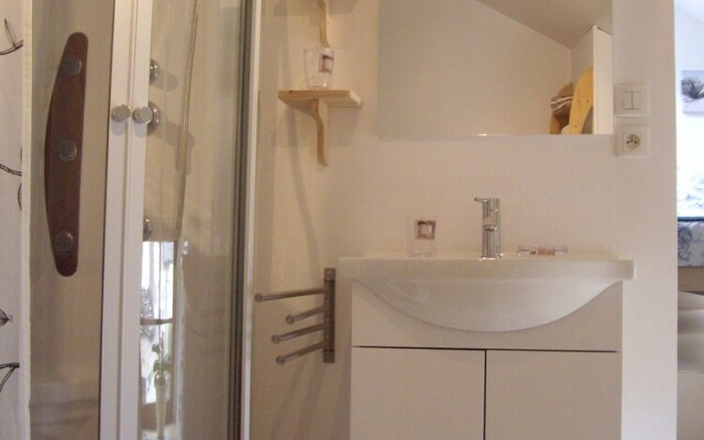 Holiday home Aqueducienne