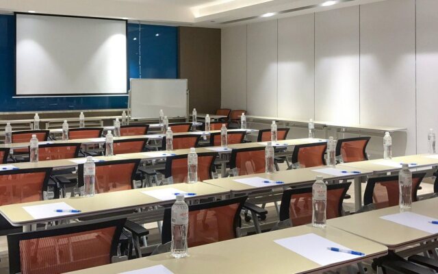 Holiday Inn Express Lhasa Potala Palace by IHG