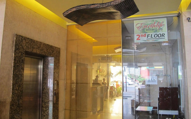 Skyblue Hotel