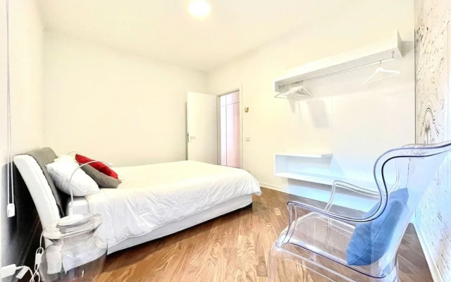 Large modern 2-storey house in the heart of Verona