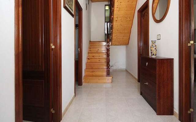 102009 House In Carnota