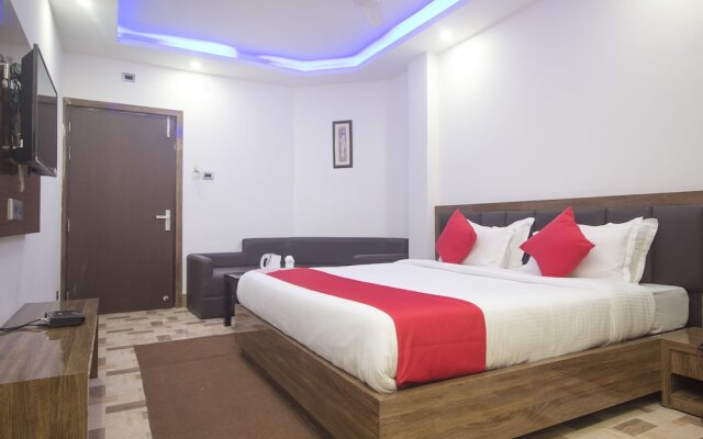 OYO 29258 Hotel Debrani International