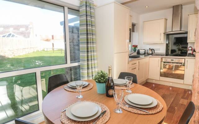 2 Duck Cottage, Chathill