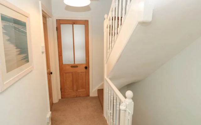 5 Fairview Road