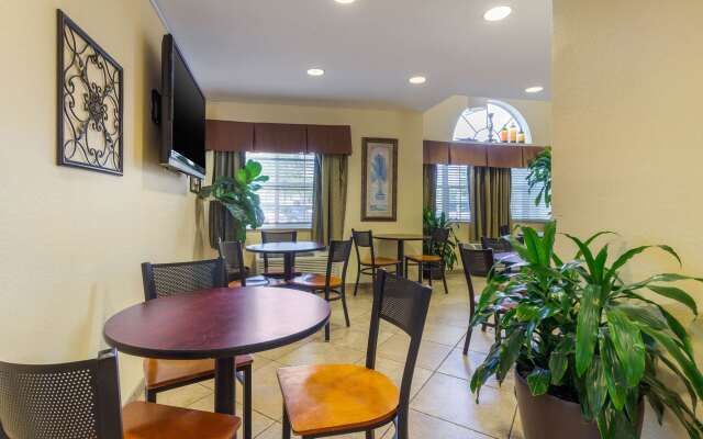 Quality Inn & Suites Lehigh Acres Fort Myers