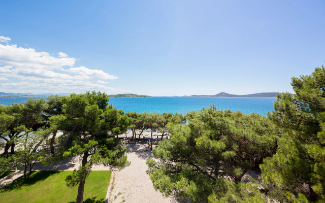 Hotel Villa Arausana & Antonina