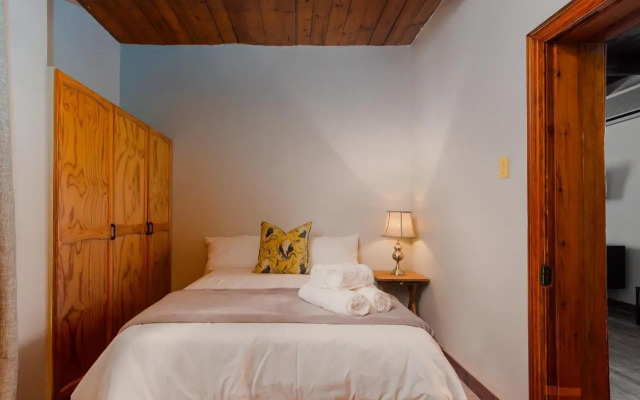 Olive Tree Lodge