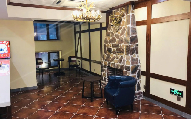 EES Holiday Inn